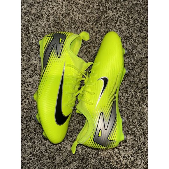 Nike Jr Zoom Mercurial Vapor 16 Voltage FG Cleats 6Y - Picture 4 of 8